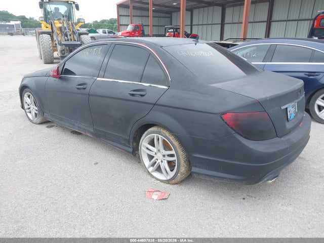 44607838 :رقم المزاد ، WDDGF8BB3CR207952 vin ، 2012 Mercedes-benz C 300 Luxury 4matic/sport 4matic مزاد بيع