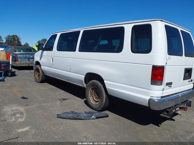 2011 FORD E-350 SUPER DUTY 1FBSS3BL1BDA69730 Photo 2