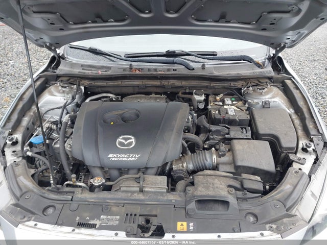 3MZBN1L32JM176923 Mazda Mazda3 Touring