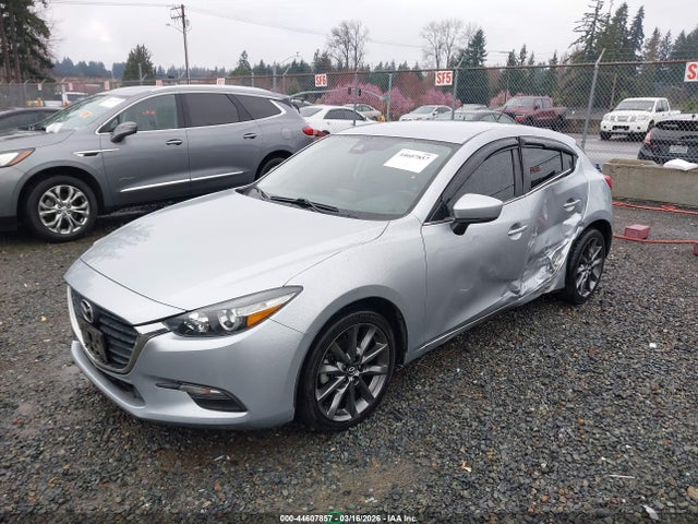 3MZBN1L32JM176923 Mazda Mazda3 Touring