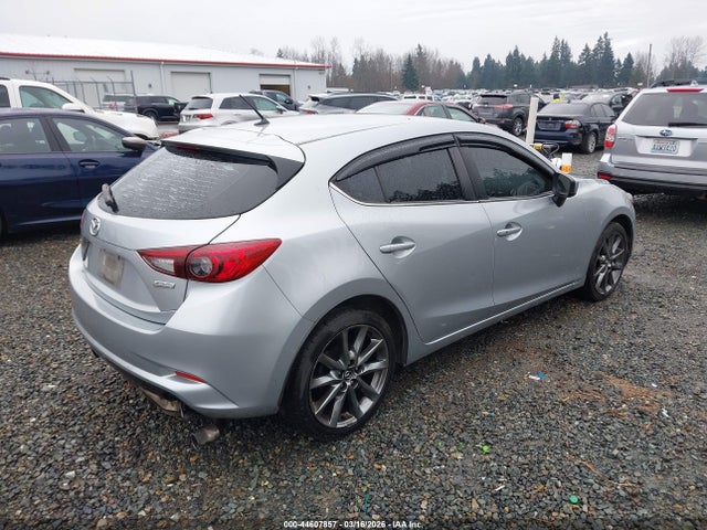 3MZBN1L32JM176923 Mazda Mazda3 Touring