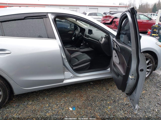 3MZBN1L32JM176923 Mazda Mazda3 Touring
