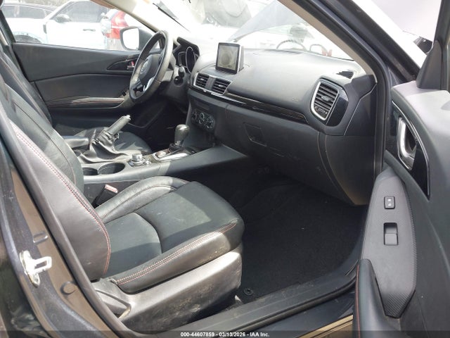 Продажа на аукционе авто 2016 Mazda Mazda3 I Sport, vin: JM1BM1U77G1310712, номер лота: 44607859