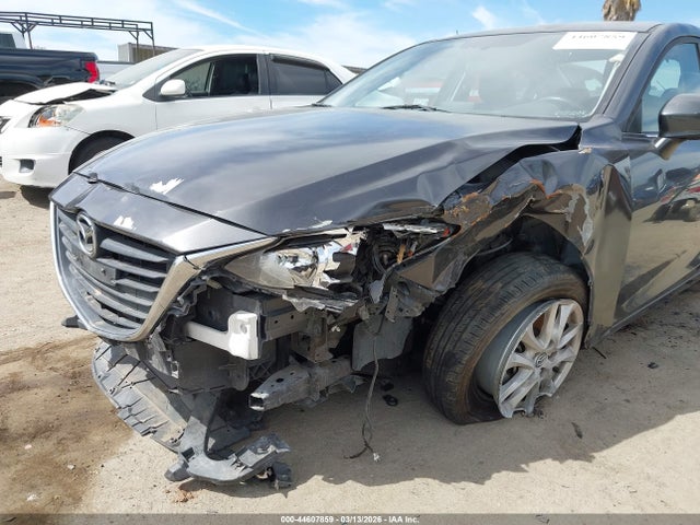 Продажа на аукционе авто 2016 Mazda Mazda3 I Sport, vin: JM1BM1U77G1310712, номер лота: 44607859