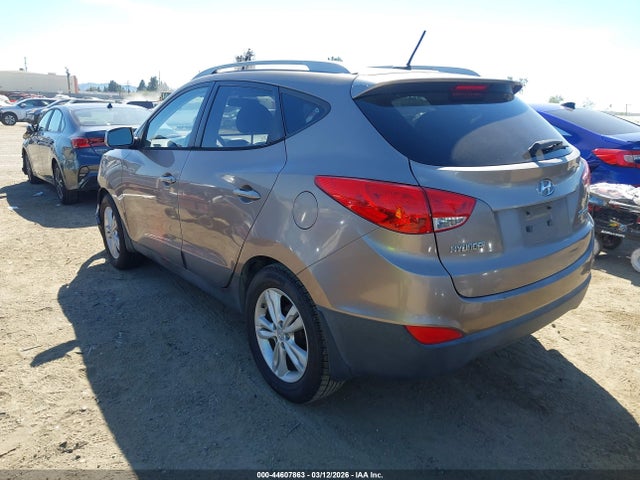 2011 HYUNDAI TUCSON KM8JU3ACXBU157321 Photo 2