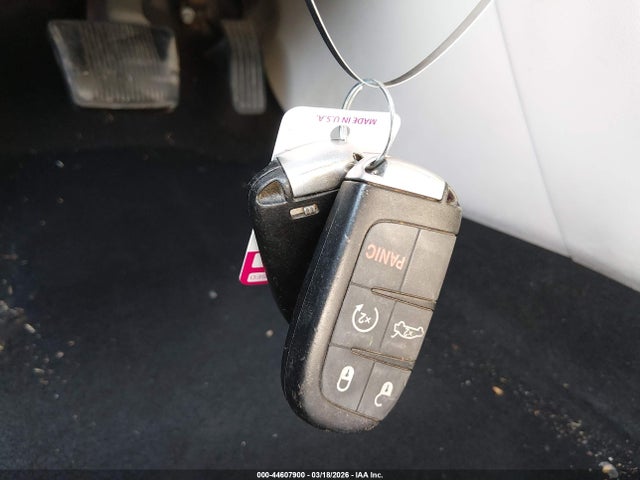 2015 Chrysler 200 C მანქანა იყიდება აუქციონზე, vin: 1C3CCCCB7FN565445, აუქციონის ნომერი: 44607900