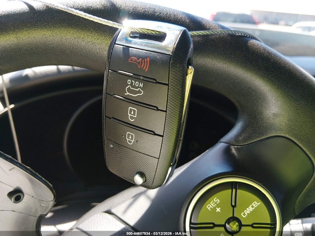 KIA Soul 2016 KNDJN2A22G7351317 Image 11