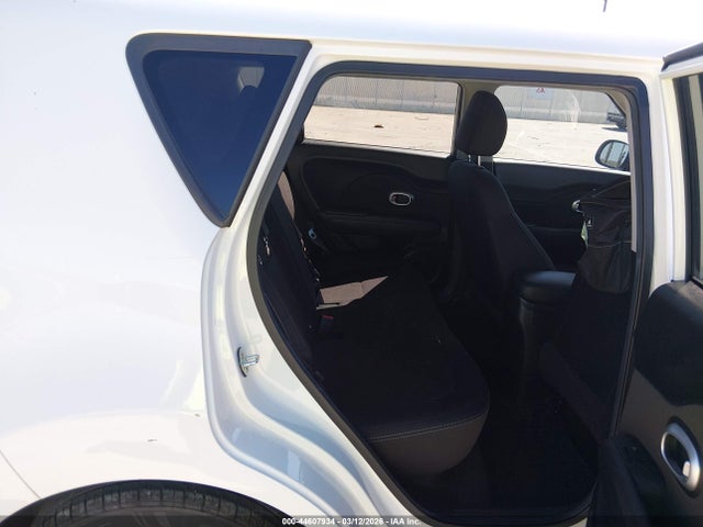 KIA Soul 2016 KNDJN2A22G7351317 Image 8