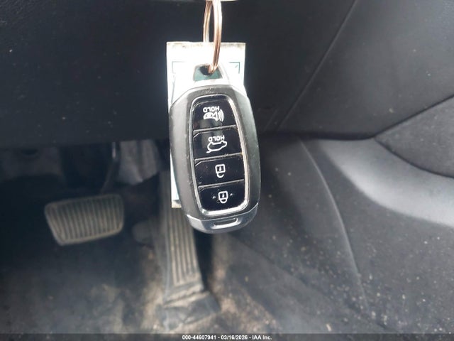 44607941 :رقم المزاد ، 5NMS3CAD5KH003515 vin ، 2019 Hyundai Santa Fe Sel مزاد بيع