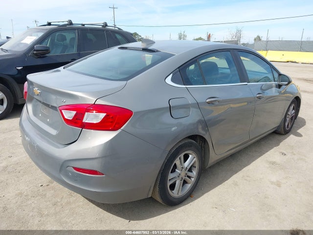 1G1BE5SM1H7121722 Chevrolet Cruze Lt Auto