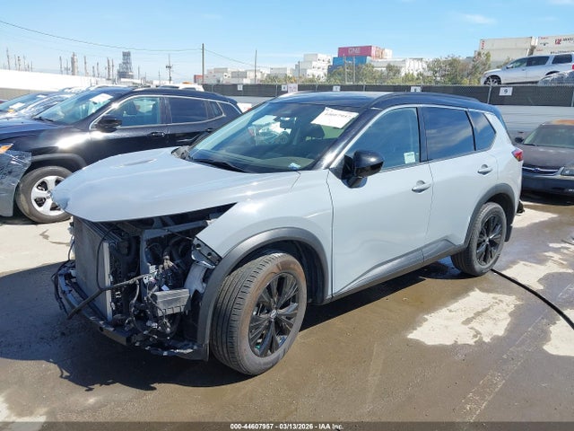 JN8BT3BA1PW014590 Nissan Rogue Sv Fwd