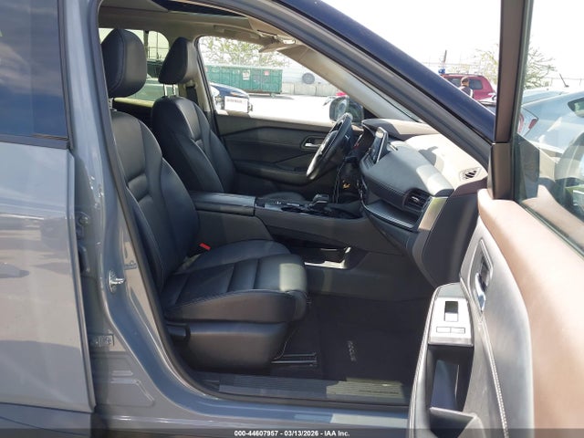 JN8BT3BA1PW014590 Nissan Rogue Sv Fwd