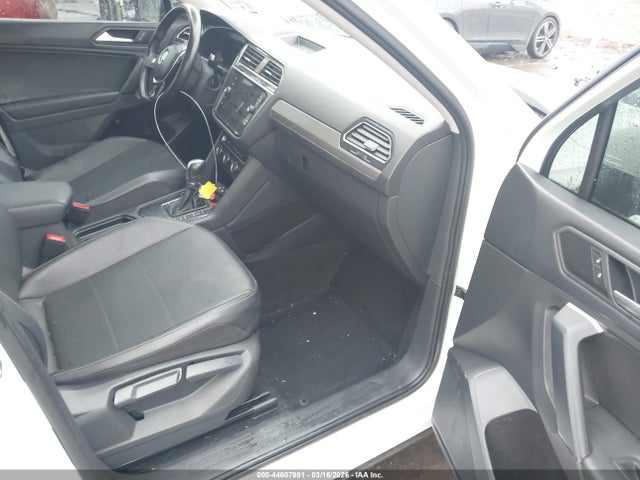 Aukcja sprzedaży 2019 Volkswagen Tiguan 2.0t Se/2.0t Sel/2.0t Sel R-line/2.0t Sel R-line Black, vin: 3VV3B7AX4KM033743, numer aukcji: 44607981