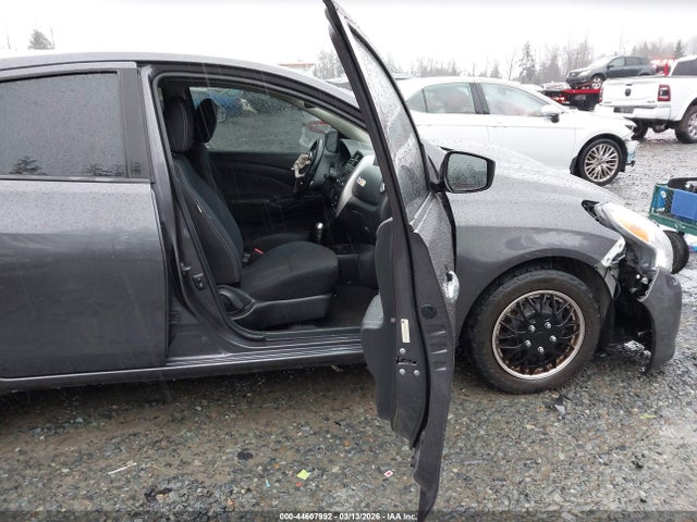 2015 Nissan Versa 1.6 S/1.6 S+/1.6 Sl/1.6 Sv მანქანა იყიდება აუქციონზე, vin: 3N1cn7AP2FL817293, აუქციონის ნომერი: 44607992