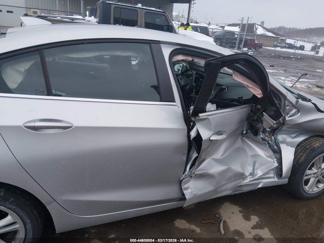 44608004 :رقم المزاد ، 1G1BE5SM2H7228343 vin ، 2017 Chevrolet Cruze Lt Auto مزاد بيع