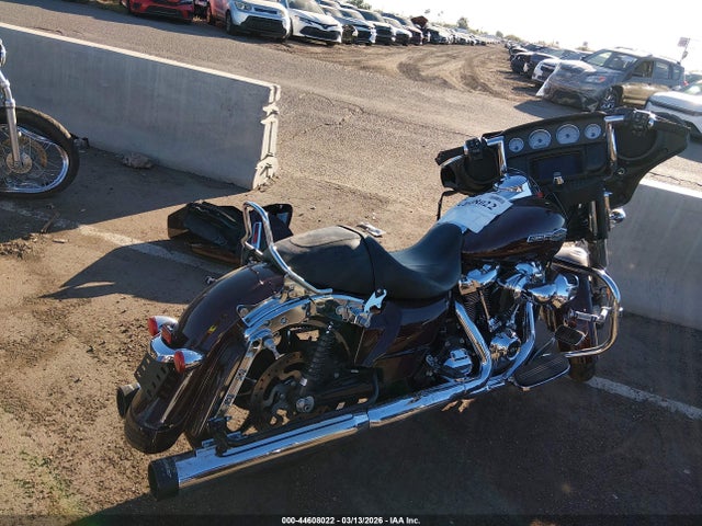 2022 HARLEY-DAVIDSON FLHX 1HD1KBC16NB620988 Photo 3