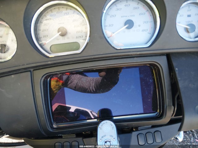 2022 HARLEY-DAVIDSON FLHX 1HD1KBC16NB620988 Photo 6