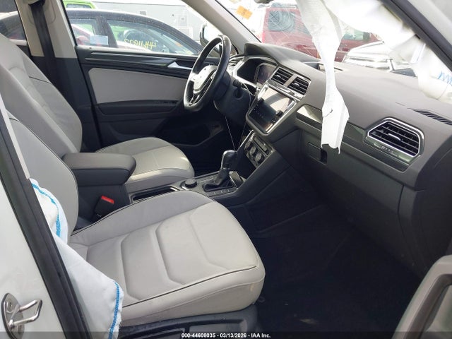 44608035 :رقم المزاد ، 3VV4B7AX8KM109520 vin ، 2019 Volkswagen Tiguan 2.0t Sel Premium/2.0t Sel Premium R-line مزاد بيع