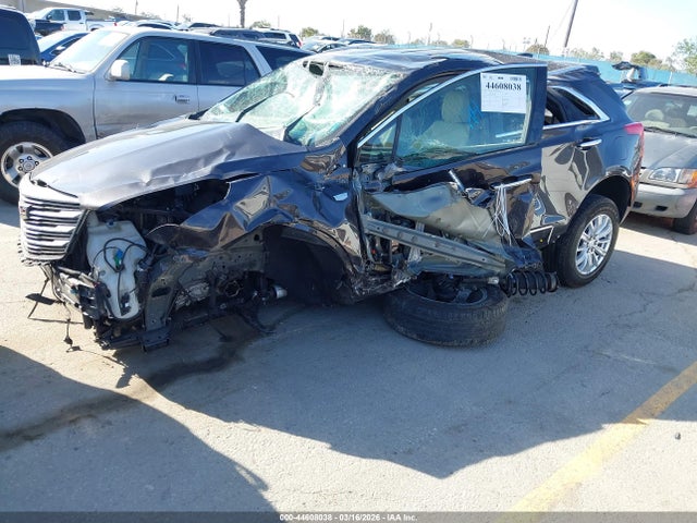 1GYKNARS2JZ133760 Cadillac Xt5 Standard