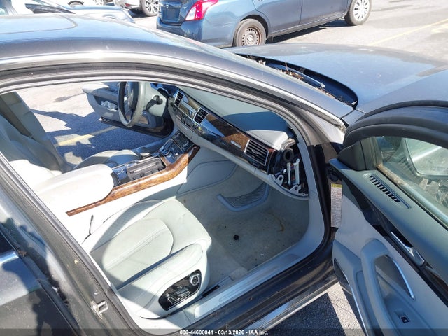 2011 AUDI A8 L WAURVAFD2BN006099 Photo 4