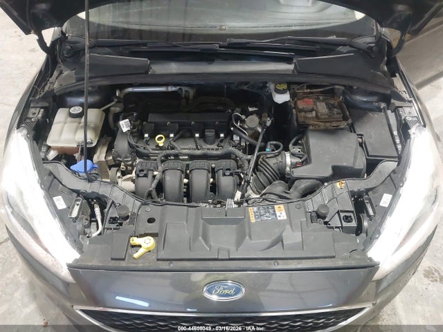 1FADP3K25JL231799 Ford FOCUS SE