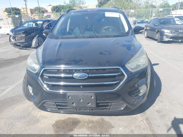 1FMCU0J97HUF11056 Ford Escape Titanium