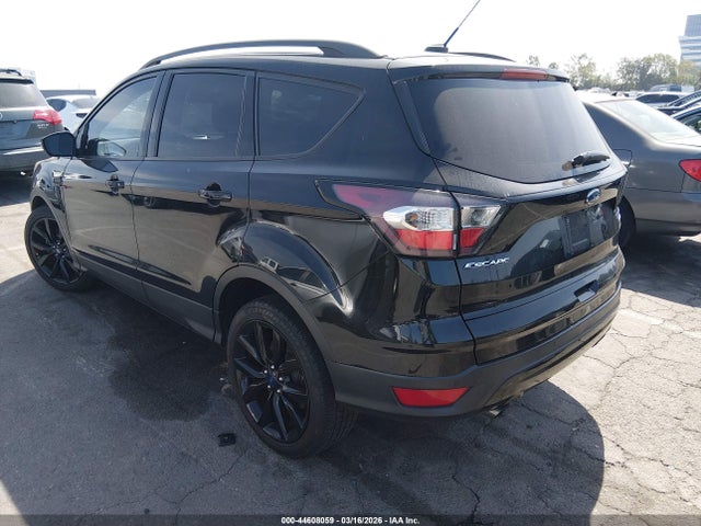 1FMCU0J97HUF11056 Ford Escape Titanium