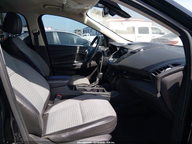 1FMCU0J97HUF11056 Ford Escape Titanium