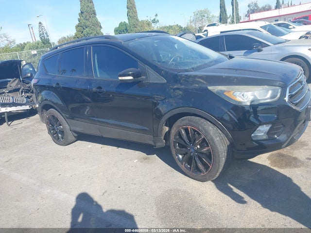 1FMCU0J97HUF11056 Ford Escape Titanium