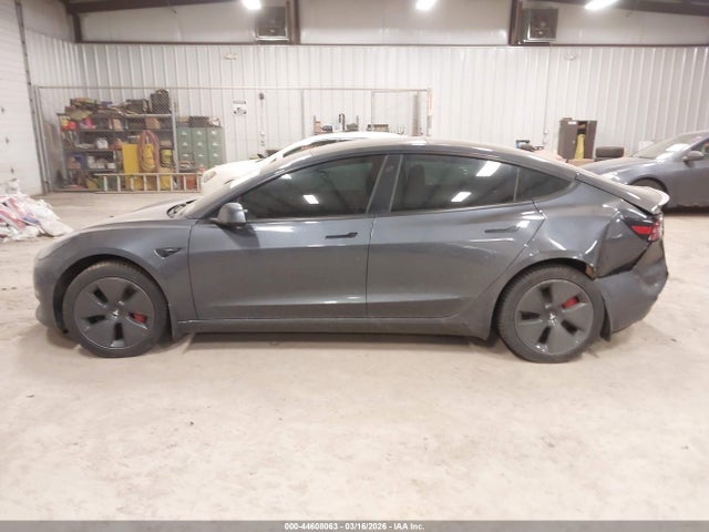 2021 Tesla Model 3 Long Range Dual Motor All-wheel Drive მანქანა იყიდება აუქციონზე, vin: 5YJ3E1EB8MF973973, აუქციონის ნომერი: 44608063
