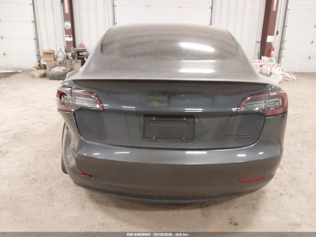 2021 Tesla Model 3 Long Range Dual Motor All-wheel Drive მანქანა იყიდება აუქციონზე, vin: 5YJ3E1EB8MF973973, აუქციონის ნომერი: 44608063