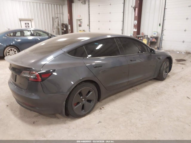 2021 Tesla Model 3 Long Range Dual Motor All-wheel Drive მანქანა იყიდება აუქციონზე, vin: 5YJ3E1EB8MF973973, აუქციონის ნომერი: 44608063