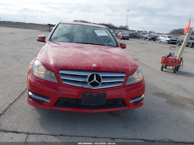44608064 :رقم المزاد ، WDDGF4HB6CA611231 vin ، 2012 Mercedes-benz C 250 Sport مزاد بيع