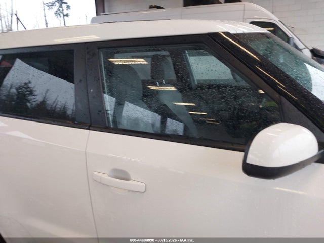KNDJN2A22H7470034 KIA Soul