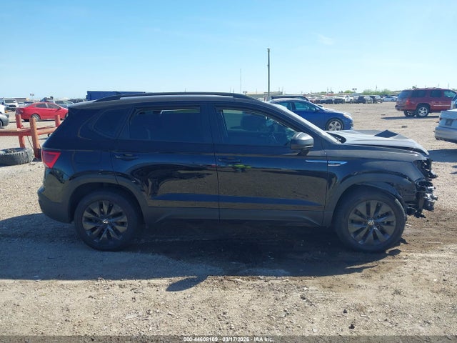 2024 Volkswagen Taos 1.5t S მანქანა იყიდება აუქციონზე, vin: 3VV5X7B21RM131765, აუქციონის ნომერი: 44608109