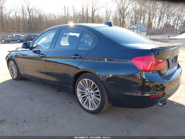44608113 :رقم المزاد ، WBA3B3G54ENR82665 vin ، 2014 Bmw 328i Xdrive مزاد بيع