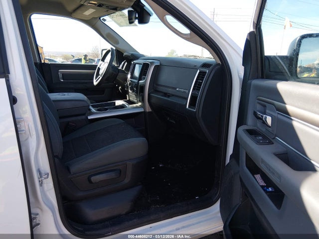 3C6RR7LT3GG175089 RAM 1500 Big Horn