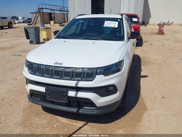 3C4NJCBB2NT202268 Jeep Compass Latitude Fwd