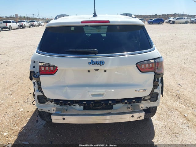 3C4NJCBB2NT202268 Jeep Compass Latitude Fwd