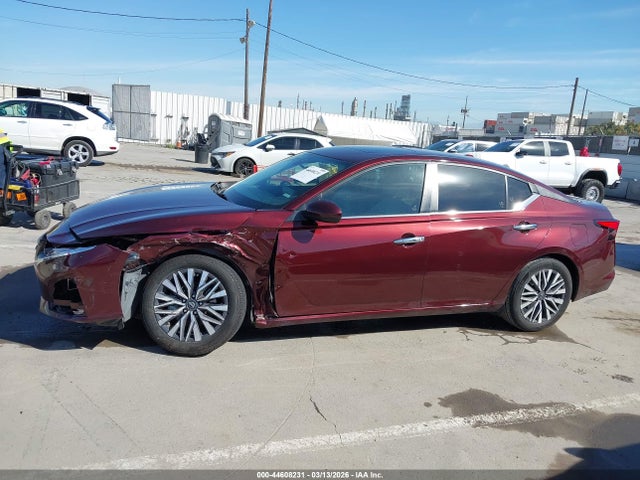 1N4BL4DV9PN358391 Nissan Altima Sv Fwd
