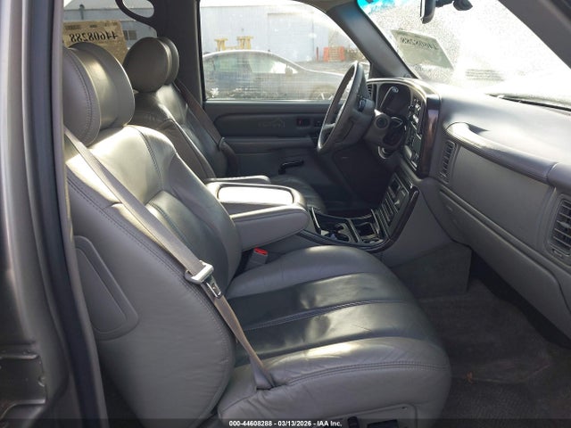 2001 Gmc Yukon Xl 1500 Denali მანქანა იყიდება აუქციონზე, vin: 1GKFK66U11J307260, აუქციონის ნომერი: 44608288