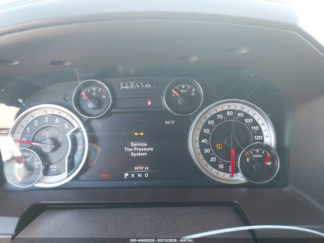 44608320 :رقم المزاد ، 1C6RR6NM9JS255318 vin ، 2018 Ram 1500 مزاد بيع