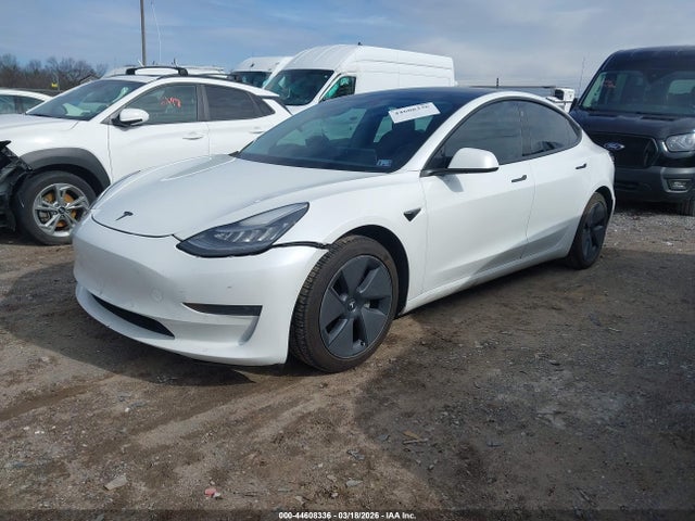 2021 Tesla Model 3 Standard Range Plus Rear-wheel Drive მანქანა იყიდება აუქციონზე, vin: 5YJ3E1EA5MF854186, აუქციონის ნომერი: 44608336
