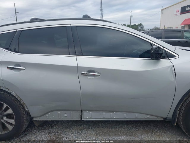5N1AZ2MGXJN138691 Nissan MURANO SV
