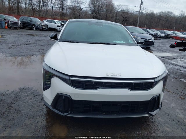 2025 Kia K4 Gt-line მანქანა იყიდება აუქციონზე, vin: 3KPFW4DE5SE046679, აუქციონის ნომერი: 44608357