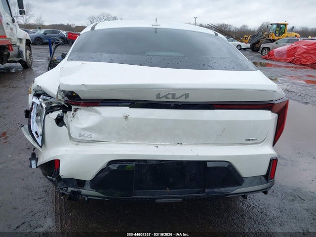 2025 Kia K4 Gt-line მანქანა იყიდება აუქციონზე, vin: 3KPFW4DE5SE046679, აუქციონის ნომერი: 44608357