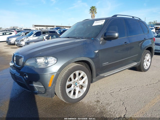 2011 BMW X5 5UXZV4C51BL406165 Photo 1
