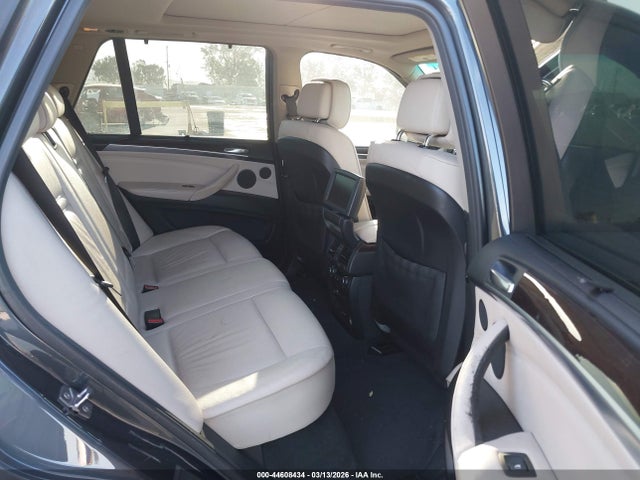 2011 BMW X5 5UXZV4C51BL406165 Photo 7