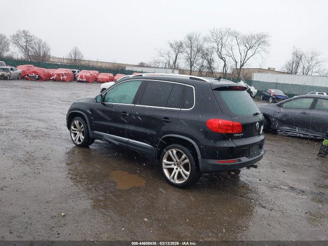 2012 VOLKSWAGEN TIGUAN WVGAV7AX7CW583304 Photo 2