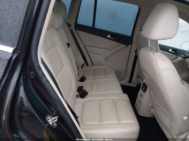 2012 VOLKSWAGEN TIGUAN WVGAV7AX7CW583304 Photo 7